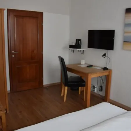 Europa Hotel *